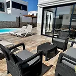 Villa Fashion Vivalavida, Private Pool X Parking Playa Blanca (Lanzarote)