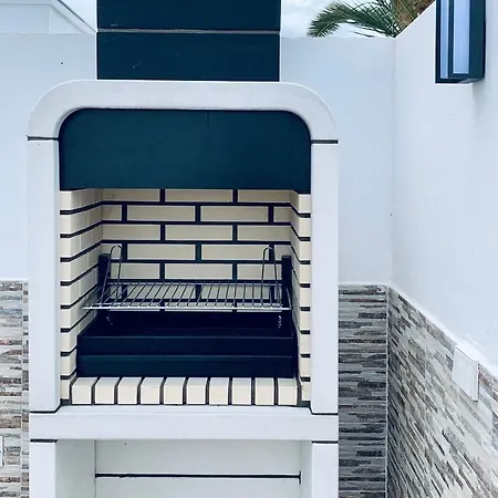 Villa Fashion Vivalavida, Private Pool X Parking Playa Blanca (Lanzarote)