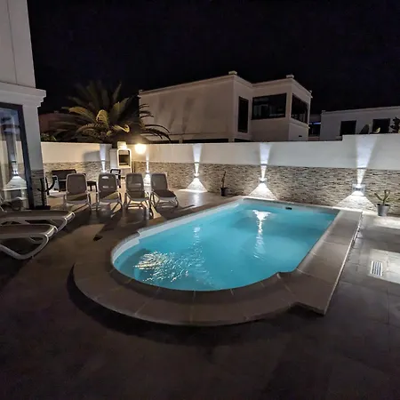 Villa Fashion Vivalavida, Private Pool X Parking Playa Blanca (Lanzarote)