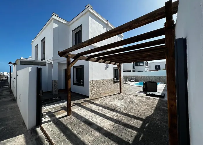 Fashion Vivalavida, Private Pool X Parking Βίλα *