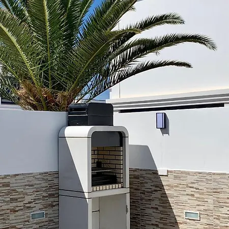 Fashion Vivalavida, Private Pool X Parking Vila Playa Blanca (Lanzarote)