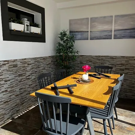 Fashion Vivalavida, Private Pool X Parking