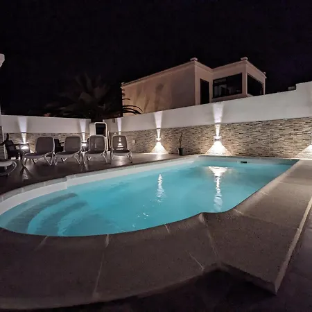 Fashion Vivalavida, Private Pool X Parking Villa Playa Blanca