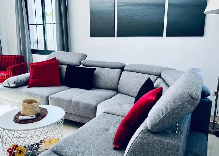 Villa Fashion Vivalavida, Private Pool X Parking Playa Blanca (Lanzarote)