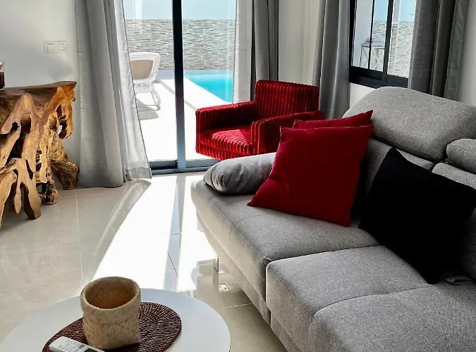 Fashion Vivalavida, Private Pool X Parking