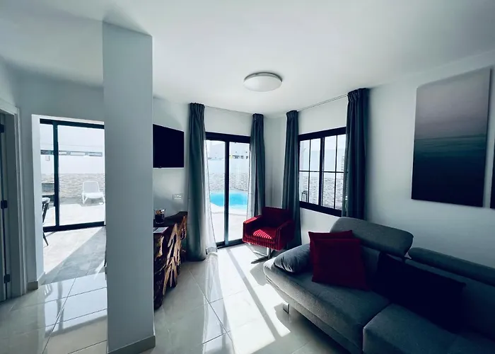 Fashion Vivalavida, Private Pool X Parking Playa Blanca (Lanzarote)