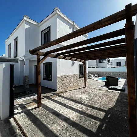 Fashion Vivalavida, Private Pool X Parking Willa *