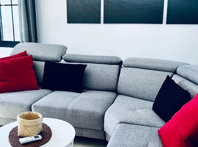 Fashion Vivalavida, Private Pool X Parking